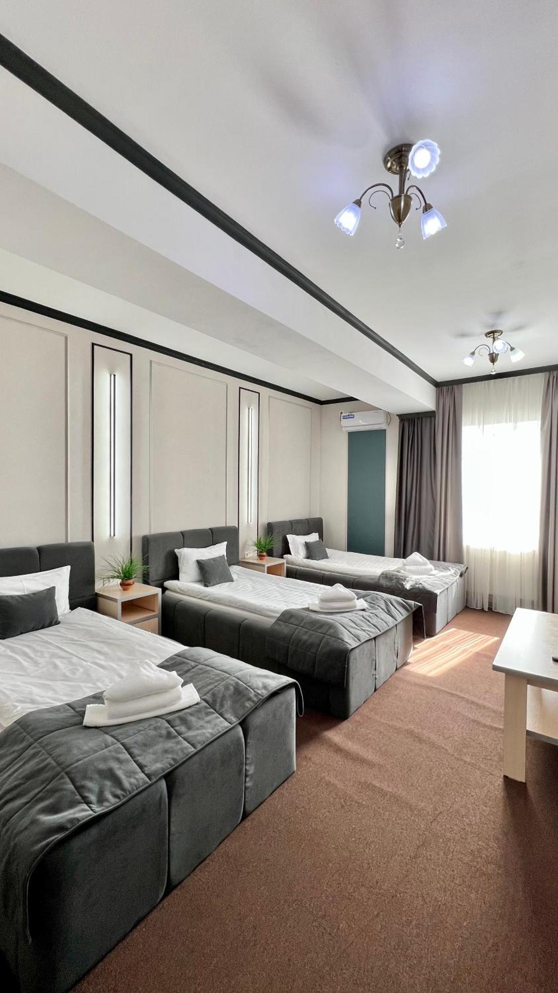 קראקול Caravan Hotel מראה חיצוני תמונה